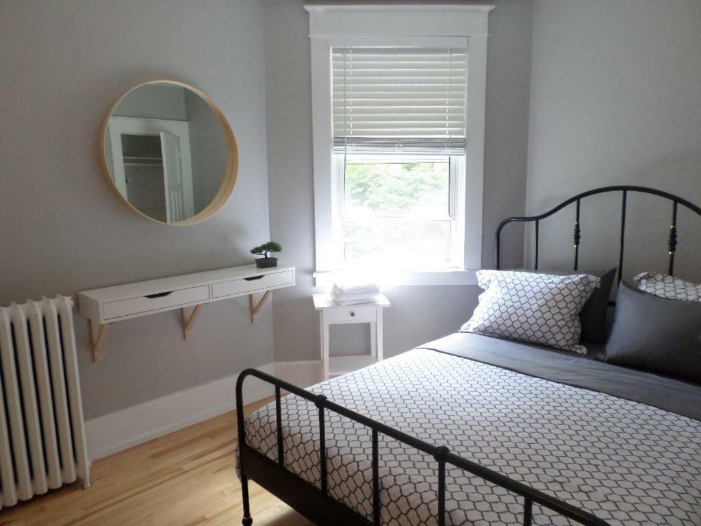 Beautiful, Clean, Quiet 2 Br-In Downtown Ottawa. Parking, Wifi And Netflix Included Exterior foto