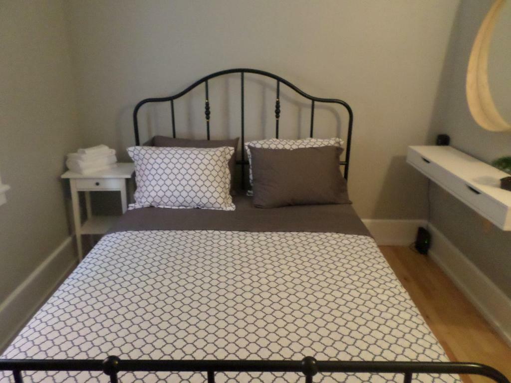 Beautiful, Clean, Quiet 2 Br-In Downtown Ottawa. Parking, Wifi And Netflix Included Exterior foto