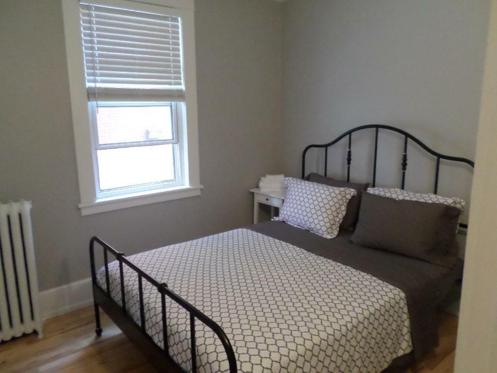 Beautiful, Clean, Quiet 2 Br-In Downtown Ottawa. Parking, Wifi And Netflix Included Exterior foto